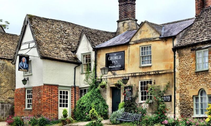 WINDSOR, STONEHENGE, LUNCH in LACOCK